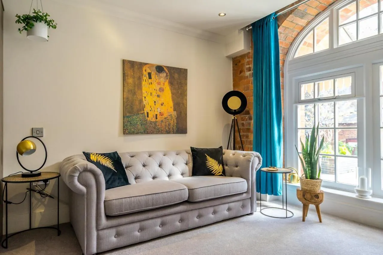 3 Cocoa Suites York