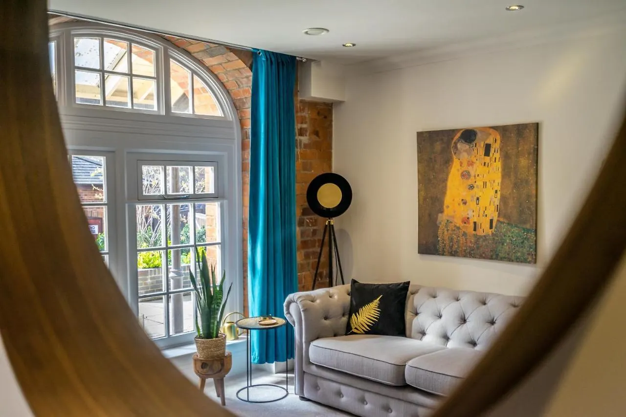 3 Cocoa Suites York
