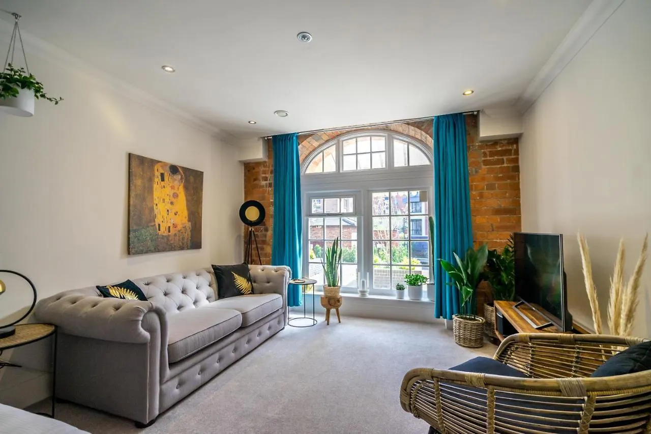 3 Cocoa Suites York